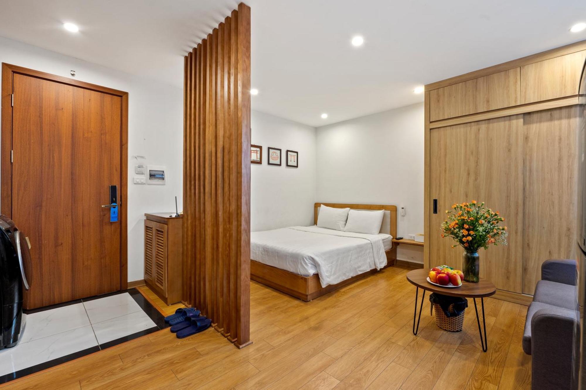 22Housing Luxury Hotel & Residence 39 Linh Lang Ханой Экстерьер фото